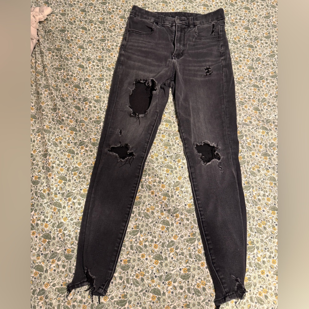 American Eagle Outfitters Black Distressed Skinny Jeans Women’s Size 6